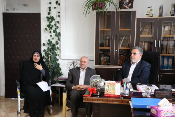 سرپرست معاونت نظارت، ارزیابی و تضمین کیفیت دانشگاه فرهنگیان:

برگزاری آزمون صلاحیت های شغلی حرفه ای معلمان از سیاست های راهبردی دانشگاه فرهنگیان است 2