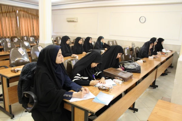 دردانشگاه فرهنگیان استان قزوین برگزارشد. نشست علمی-تخصصی با موضوع بررسی علل ضعف دانش آموزان در درس ریاضی در دوره های مختلف تحصیلی 5