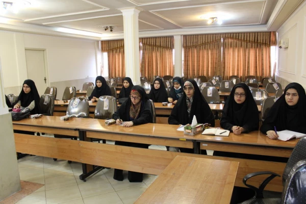 دردانشگاه فرهنگیان استان قزوین برگزارشد. نشست علمی-تخصصی با موضوع بررسی علل ضعف دانش آموزان در درس ریاضی در دوره های مختلف تحصیلی 8