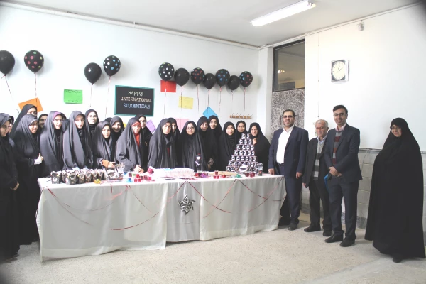 برگزاری جشن روز دانشجو با حضور سرپرست مدیریت امور پردیس های استان قم در پردیس حضرت معصومه(س)