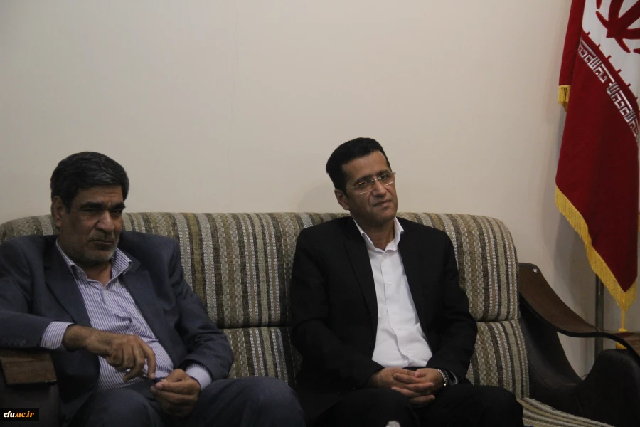دیدار سرپرست و اعضای شورای مدیریت دانشگاه فرهنگیان با مدیرکل جدید آموزش و پرورش استان هرمزگان
 2