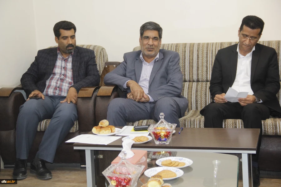 دیدار سرپرست و اعضای شورای مدیریت دانشگاه فرهنگیان با مدیرکل جدید آموزش و پرورش استان هرمزگان
 5