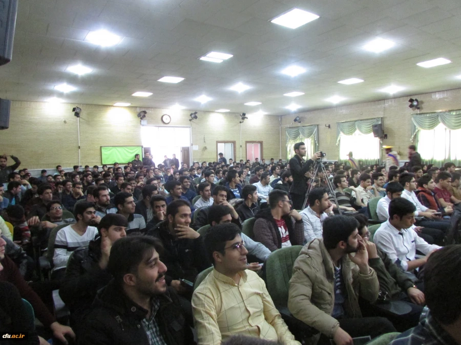 باحضور دکتر کریمی نماینده محترم مردم اراک در مجلس شورای اسلامی برگزار شد

مراسم بزرگداشت روزدانشجو در دانشگاه فرهنگیان استان مرکزی  5