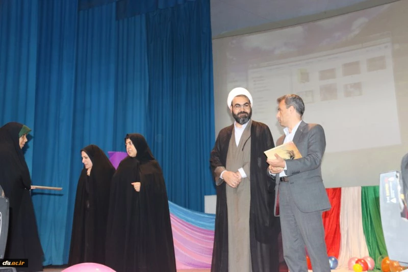 مراسم روز دانشجو، ویژه دانشجو معلمان پردیس فاطمه الزهرا(س) دانشگاه فرهنگیان یزد
 4