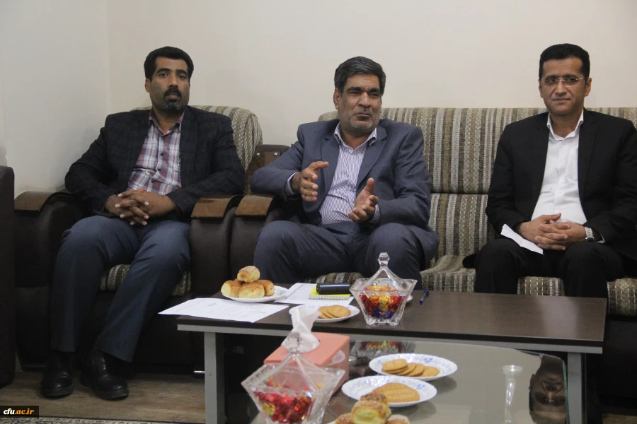 دیدار سرپرست و اعضای شورای مدیریت دانشگاه فرهنگیان هرمزگان با مدیرکل جدید آموزش و پرورش استان
 2