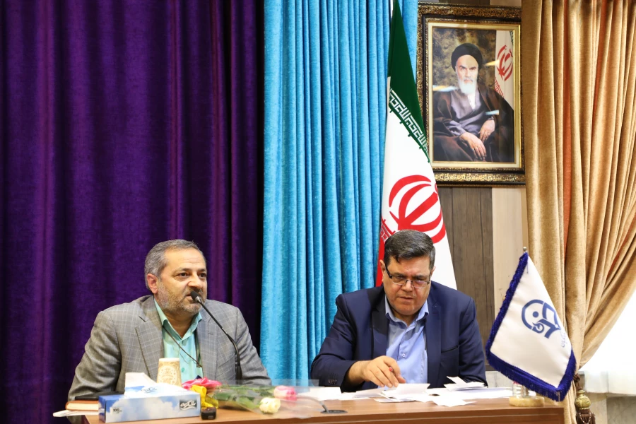 رییس دانشگاه فرهنگیان در نشست صمیمی با کارکنان سازمان مرکزی:

تربیت یک دوره معلم شایسته، می تواند مسیر زندگی را عوض کرده و بسیاری از مشکلات و آسیب های اجتماعی را کاهش دهد 2