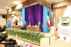 رییس دانشگاه فرهنگیان در نشست صمیمی با کارکنان سازمان مرکزی:

تربیت یک دوره معلم شایسته، می تواند مسیر زندگی را عوض کرده و بسیاری از مشکلات و آسیب های اجتماعی را کاهش دهد 8