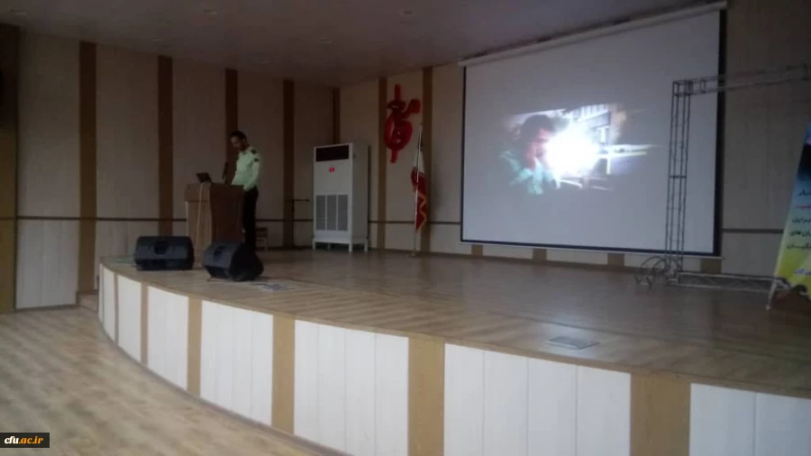 کارگاه تخصصی با عنوان فرصتها وتهدیدات فضای مجازی در پردیس شهید بهشتی دانشگاه فرهنگیان برگزار گردید.
 2