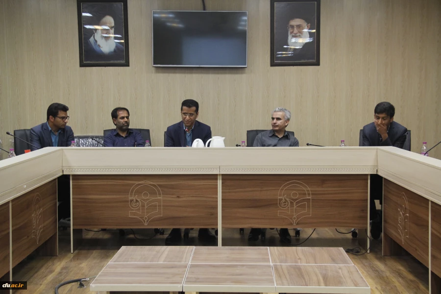 به مناسبت روز دانشجو ، انجمن اسلامی دانشجویان پردیس شهید بهشتی برگزار کرد.

نشست تحلیلی آسیب شناسی جنبش های دانشجویی در ایران 5