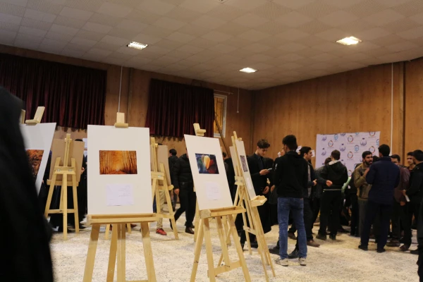 مشاور امور بانوان وزیر آموزش و پرورش:

سرمایه گذاری در حوزه دختران، در حقیقت سرمایه گذاری برای کل جامعه است 9