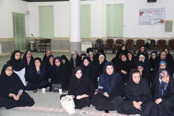 جلسه دیدار و پرسش و پاسخ مدیر پردیس های استان با دانشجویان پردیس فاطمه الزهرا(س) یزد برگزارشد.
 11