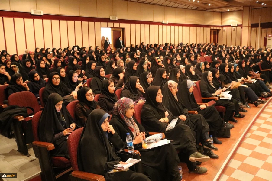 جلسه بزرگداشت روز دانشجو در دانشگاه فرهنگیان استان فارس
 5