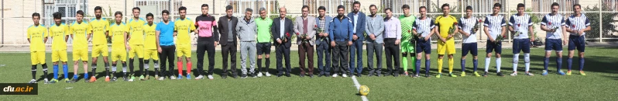 برگزاری مسابقه فوتبال بین تیم شهرداری منطقه 3 شیراز و دانشجویان پردیس شهید رجایی فارس به مناسبت بزرگداشت روز دانشجو 3