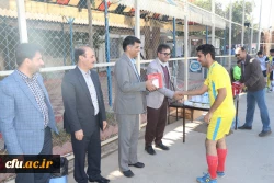 برگزاری مسابقه فوتبال بین تیم شهرداری منطقه 3 شیراز و دانشجویان پردیس شهید رجایی فارس به مناسبت بزرگداشت روز دانشجو 7