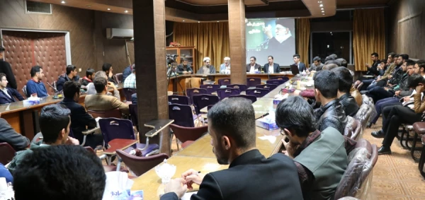 جلسه پرسش و پاسخ دانشجویی در دانشگاه فرهنگیان کرمان با حضور دکتر زاهدی نماینده مردم کرمان و راور در مجلس شورای اسلامی