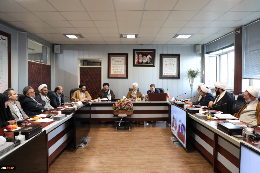 دیدار دکتر خنیفر با آیت الله اعرافی 14