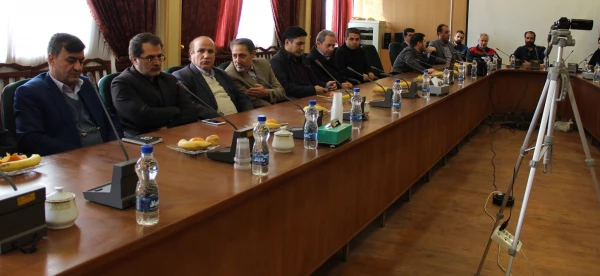 مراسم تکریم و معارفه سرپرست قدیم و جدید پردیس فاطمه الزهرا(س)