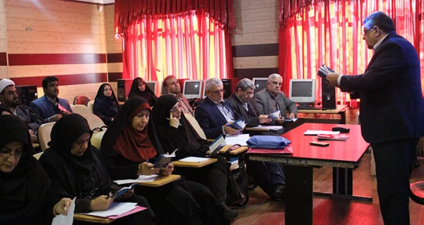 در بخش عصرگاهی کارگروه محتوایی استادان در تحقق سند تحول انجام شد:

تبیین الگوی نظارت، فاصله موجود و مطلوب نحوه اشاعه و اجرای سند تحول بنیادین 3