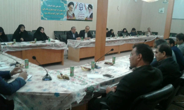 جلسه هم اندیشی با حضور دکترعلی محمدی و دکترمیریونسی وپشتیبانی سازمان ویژ اساتید