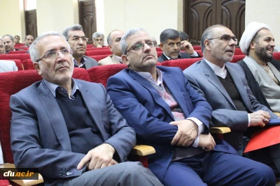 دکتر امانی دردومین روز کارگروه محتوایی استادان دانشگاه فرهنگیان:

مهمترین بخش اجرایی کردن سند و هدف نویسی یافتن درک روشن از رویکردها است