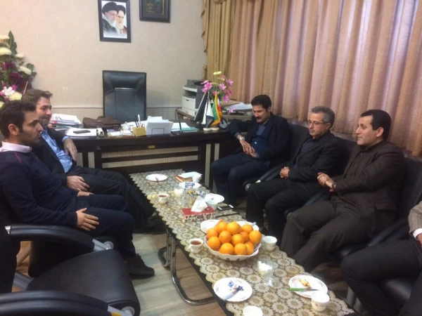 مهندس عبدالکریم حسین زاده نماینده محترم مردم شریف نقده و اشنویه در مجلس شورای اسلامی با دکتر محمودلو مدیر امور پردیس های استان آذربایجان غربی دیدار و گفتگو کرد 2