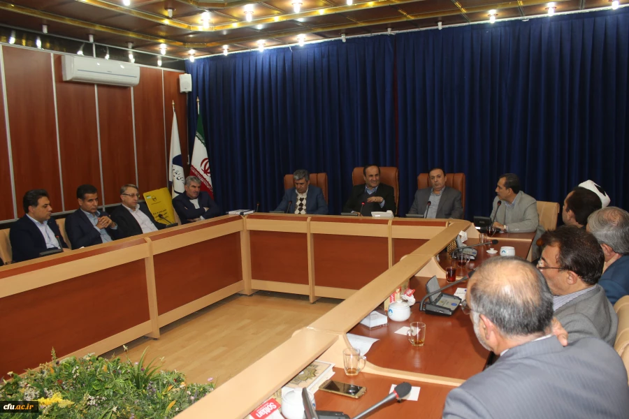 جلسه هیات امنای دانشگاه فرهنگیان ایلام در استانداری