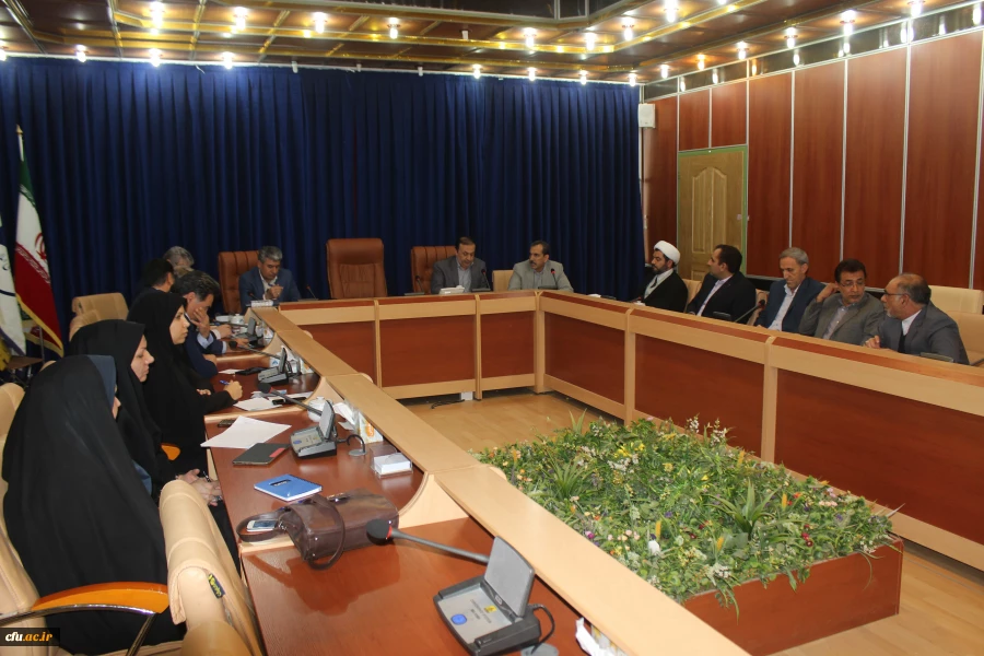 جلسه هیات امنای دانشگاه فرهنگیان ایلام در استانداری
