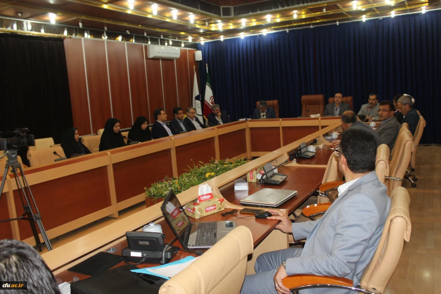 جلسه هیات امنای دانشگاه فرهنگیان ایلام در استانداری