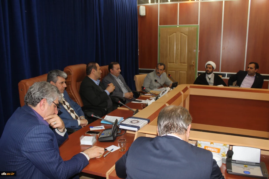 جلسه هیات امنای دانشگاه فرهنگیان ایلام در استانداری