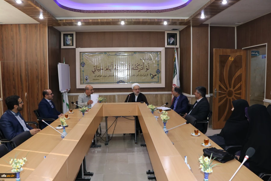 سرپرست امور پردیس های دانشگاه فرهنگیان اصفهان در دیدار با ریاست بنیاد مهدویت :
تعالی دانشجو معلمان در معارف مهدویت ضروی و راهگشا است.