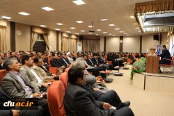 رییس دانشگاه فرهنگیان در نشست صمیمی با کارکنان سازمان مرکزی:
تربیت یک دوره معلم شایسته، می تواند مسیر زندگی را عوض کرده و بسیاری از مشکلات و آسیب های اجتماعی را کاهش دهد