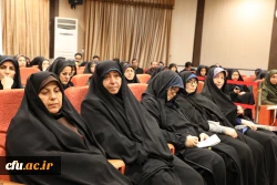 رییس دانشگاه فرهنگیان در نشست صمیمی با کارکنان سازمان مرکزی:
تربیت یک دوره معلم شایسته، می تواند مسیر زندگی را عوض کرده و بسیاری از مشکلات و آسیب های اجتماعی را کاهش دهد