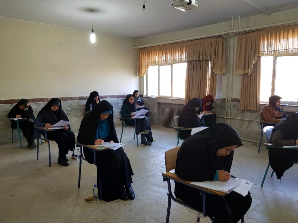 آزمون جبرانی اصلح در پردیس شهید باهنر استان مرکزی برگزار شد 2