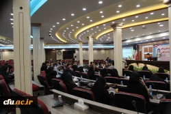 در نشست صمیمی دکتر خنیفر با دبیران شورای صنفی دانشجویان:

کسب رضایت دانشجومعلم و ارتقاء کیفیت از مسئولیت های اصلی مدیریت
 5