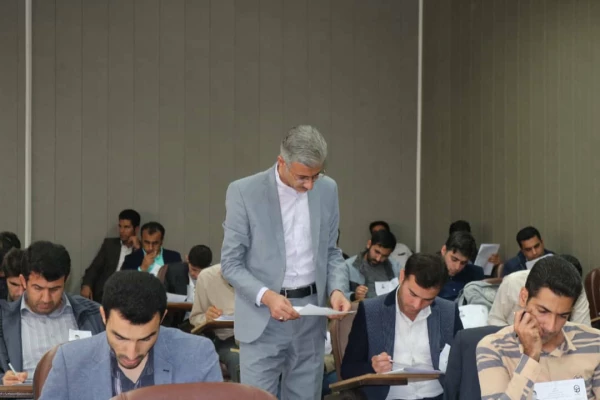 آزمون جبرانی اصلح در پردیس حضرت رسول اکرم (ص) اهواز برگزار شد