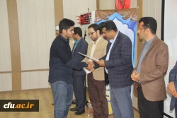 با حضور خانواده شهدای تربیت معلم و شهدای مدافع حـرم ومدیر کل بنیاد شهید استان هرمزگان برگزار گردید .

چهارمین یادواره شهدای تربیت معلم استان هرمزگان 2