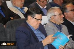 در همایش بزرگداشت روز ملی پژوهش وزارت آموزش و پرورش :

تجلیل از دانشجویان پژوهشگر برتر دانشگاه فرهنگیان 4