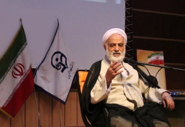 حجت الاسلام و المسلمین قرائتی در جمع دانشجومعلمان دانشگاه فرهنگیان کرمان