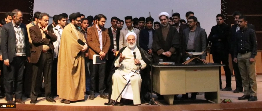 حجت الاسلام و المسلمین قرائتی در جمع دانشجومعلمان دانشگاه فرهنگیان کرمان