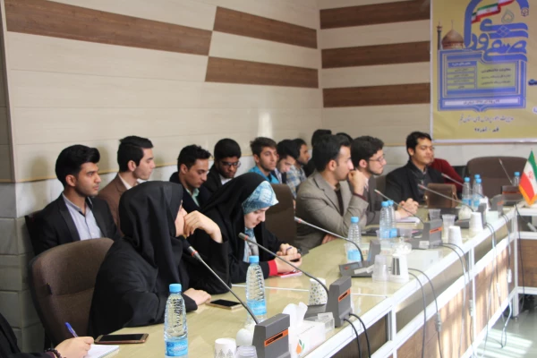 دکتر روحی مدیرکل تربیت بدنی دانشگاه فرهنگیان در نشست صمیمی با دبیران شورای صنفی دانشجومعلمان سراسر کشور

اهمیت کار داوطلبانه در دوران دانشجویی حائز اهمیت است