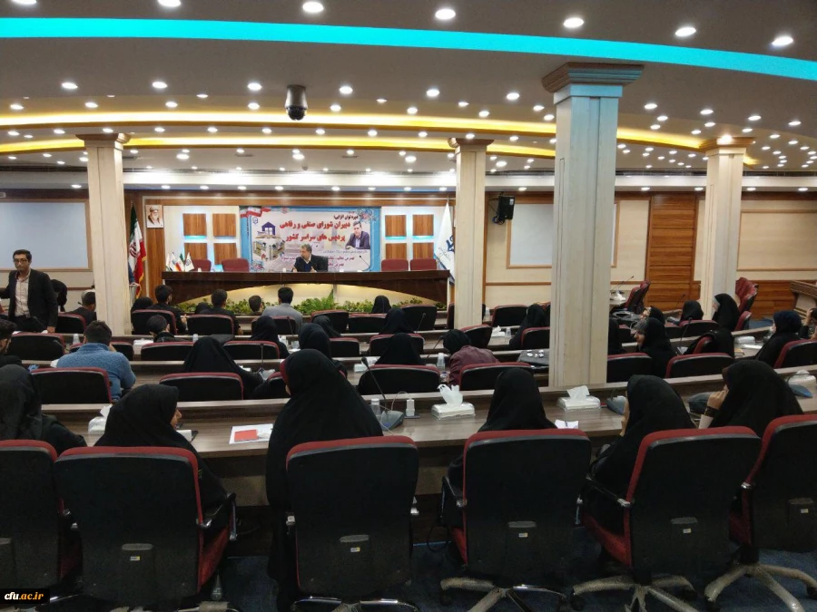 دکتر مصطفی عرب مدیرکل مشاوره، بهداشت و سلامت در دومین روز از پنجمین دوره بالندگی دبیران شورای صنفی

ذهنیت منفی عاملی برای ایجاد رخوت، کسالت و بی انگیزگی