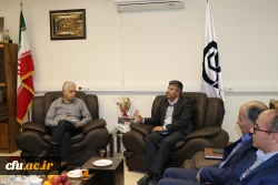 سرپرست دانشگاه فرهنگیان استان اصفهان در دیدار با ریاست دانشگاه صنعتی مالک اشتر :
رسالت دانشگاه فرهنگیان تربیت معلم، تراز جمهوری اسلامی است.