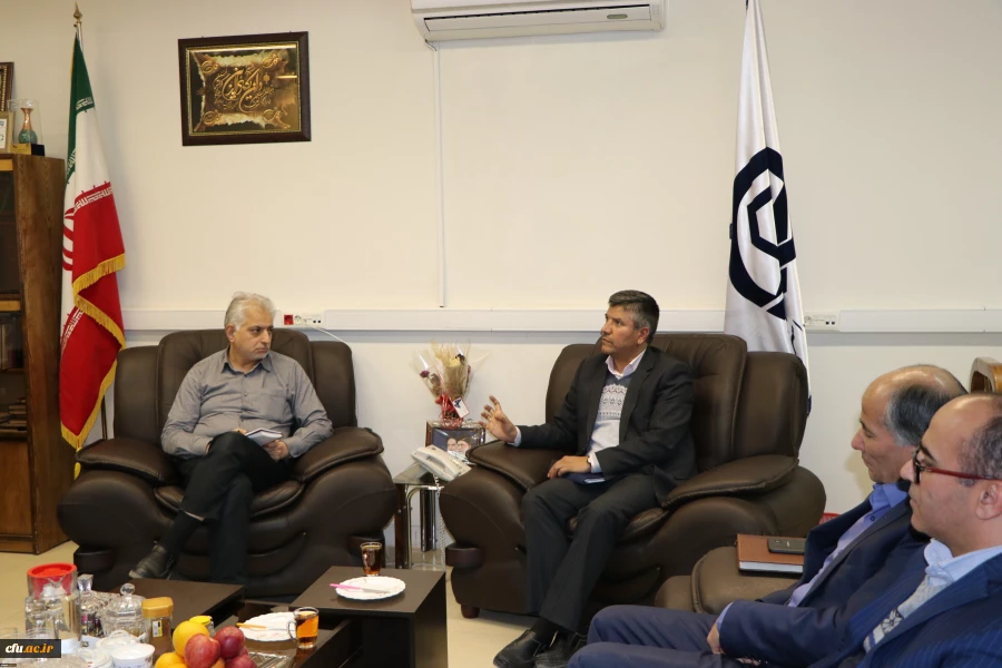 سرپرست دانشگاه فرهنگیان استان اصفهان در دیدار با ریاست دانشگاه صنعتی مالک اشتر :
رسالت دانشگاه فرهنگیان تربیت معلم، تراز جمهوری اسلامی است.