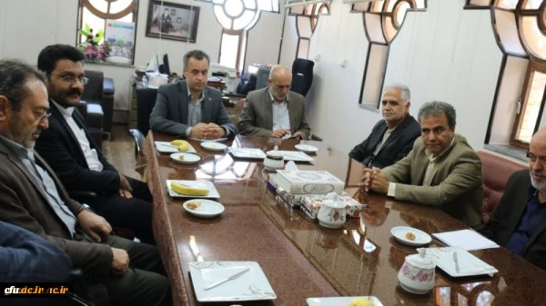 دیدار مدیران سابق مراکز تربیت معلم با سرپرست امور پردیس های دانشگاه فرهنگیان یزد
 2