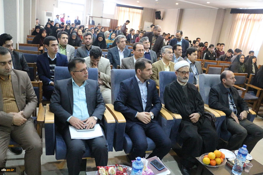 خانم دکترهاشمی استاد پژوهشگردانشگاه مازندران:
یادگیری دانش آموز اتفاق نمی افتد مگر زمانی که یادگیری درست برای معلم اتفاق بیفتد
 3