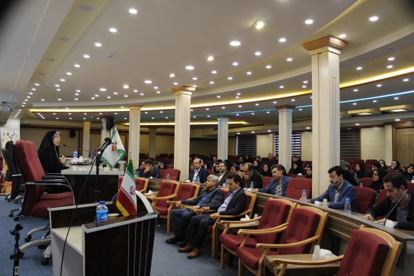 دومین روز دوره بالندگی کارشناسان تربیت بدنی با انجام 3 کارگاه آموزشی برگزار گردید. 5