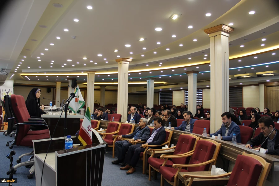 دومین روز دوره بالندگی کارشناسان تربیت بدنی با انجام 3 کارگاه آموزشی برگزار گردید. 5