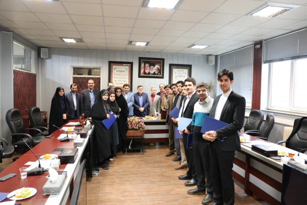 تقدیر از نمایندگان دانشجو معلمان در نشست صمیمی با وزیر آموزش و پرورش 5