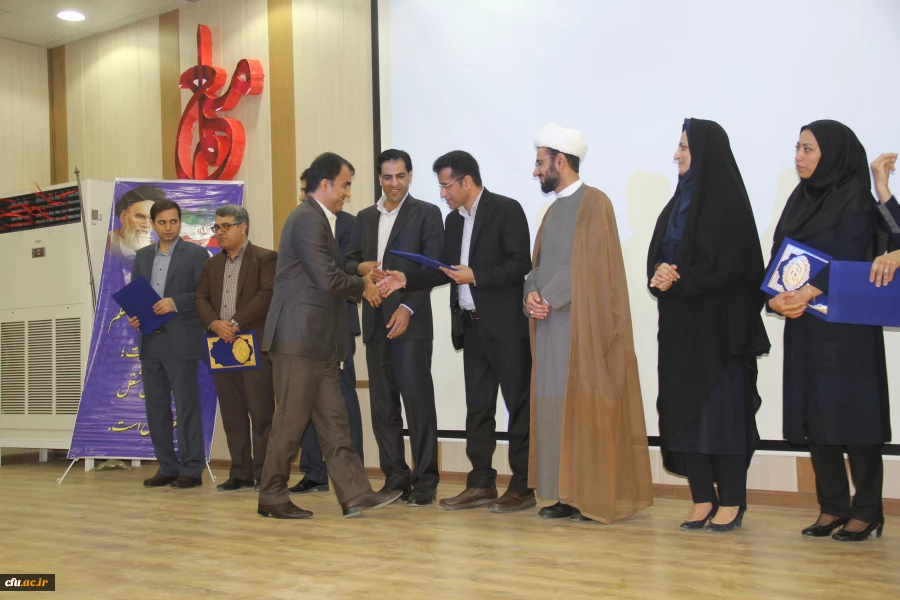 برگزاری مراسم گرامیداشت هفته پژوهش در دانشگاه فرهنگیان هرمزگان و تجلیل از پژوهشگران دانشگاه
 15