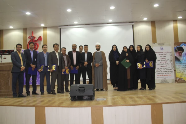 برگزاری مراسم گرامیداشت هفته پژوهش در دانشگاه فرهنگیان هرمزگان و تجلیل از پژوهشگران دانشگاه
 16